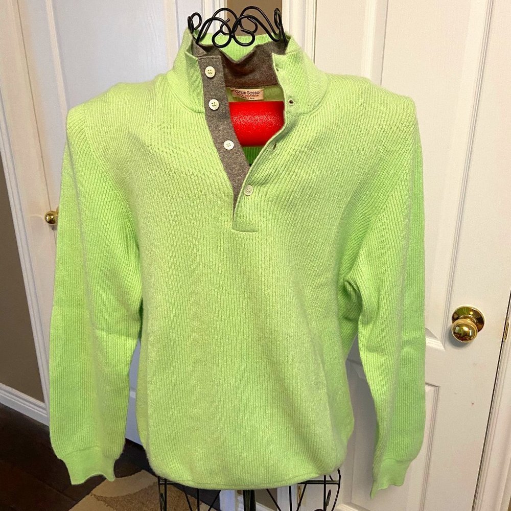 Gran Sasso Pure Cashmere Sweater in Lime Green. Size L. EUC.